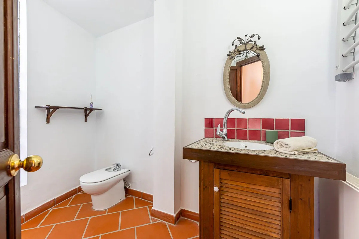 2b06b6a0-837e-45b3-94f9-4cc52e858a9f