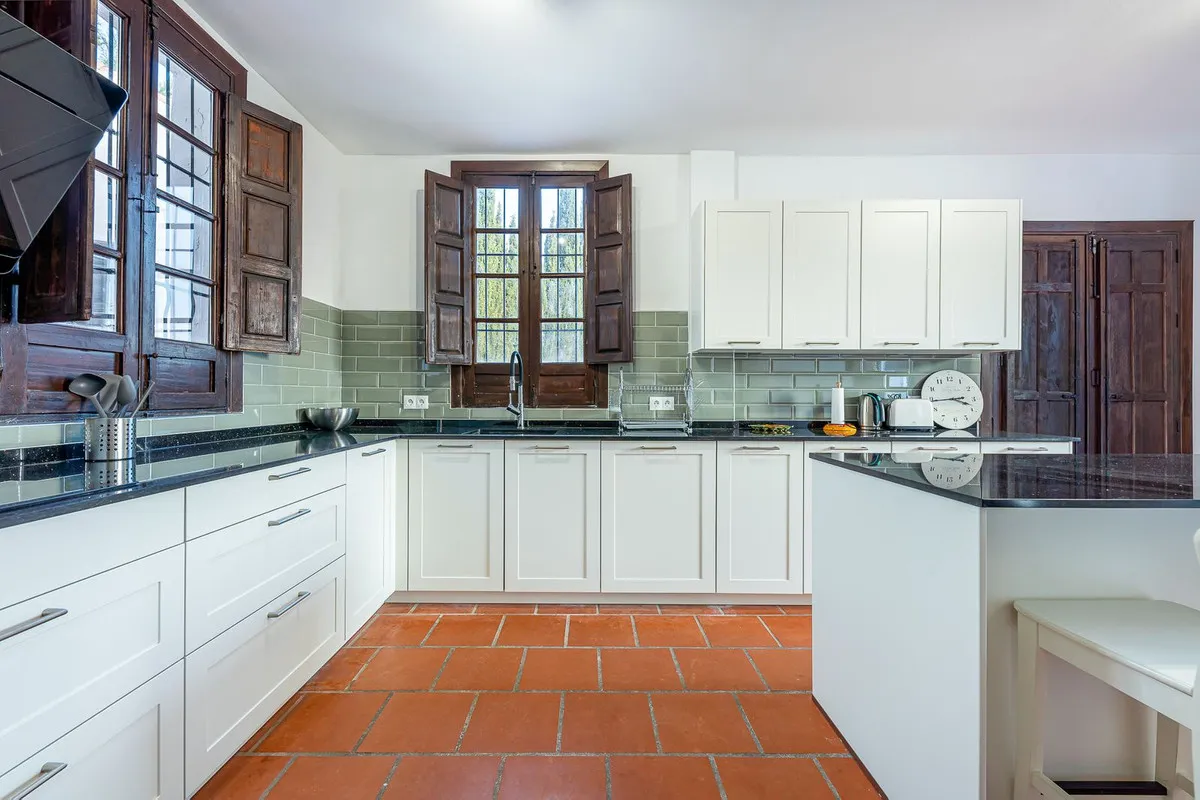 663b0255-2621-4923-a1ce-c0b322a5a5e7