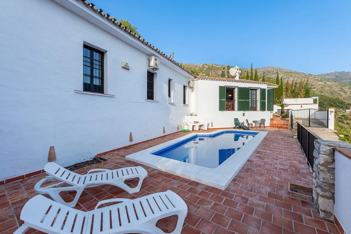 bc65a6c9-8fa0-4eab-bb0e-7b8b02e9d0ab