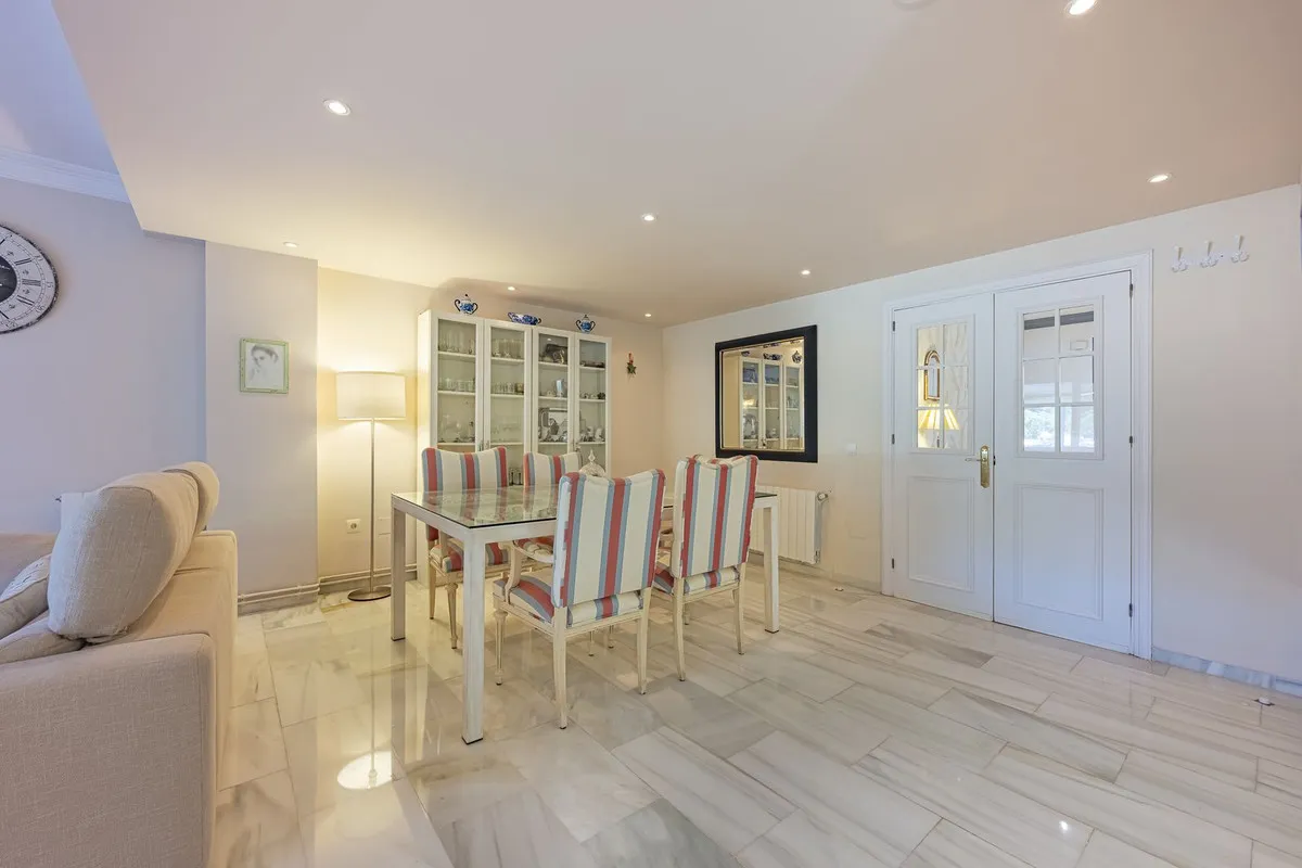 3fb0c899-c8a6-485e-bff7-06058d32bea5