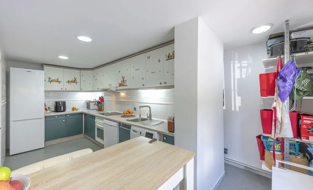 7a4da528-c5cc-40a0-bd7f-16197ae58b38