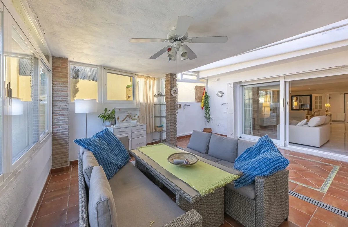 e3179955-c65b-44f5-b3e4-29c305eedd6e