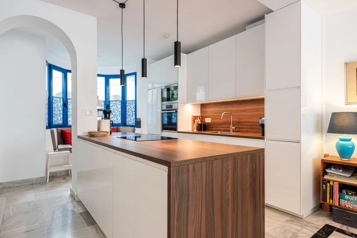 c0620c82-e0e7-4a5f-bfc6-af6e5edb6ad1