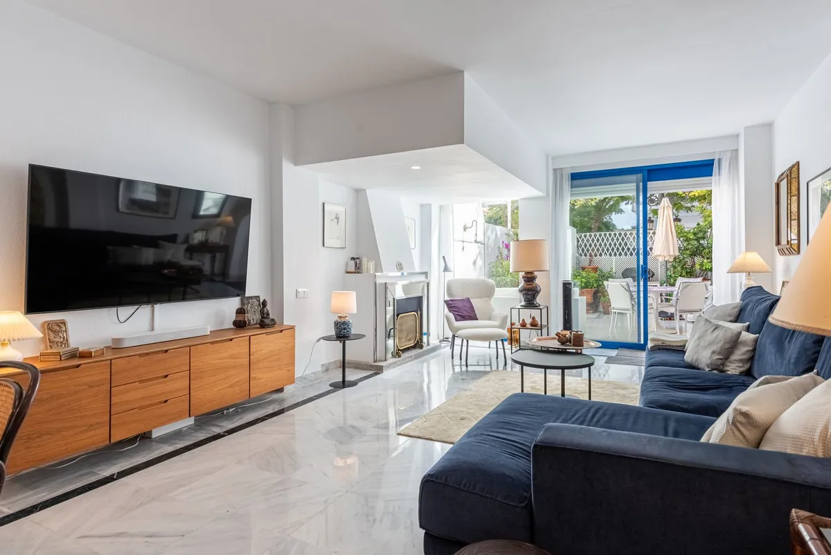 cac4c960-42cc-4c9a-8e00-30fd2c04e2a1