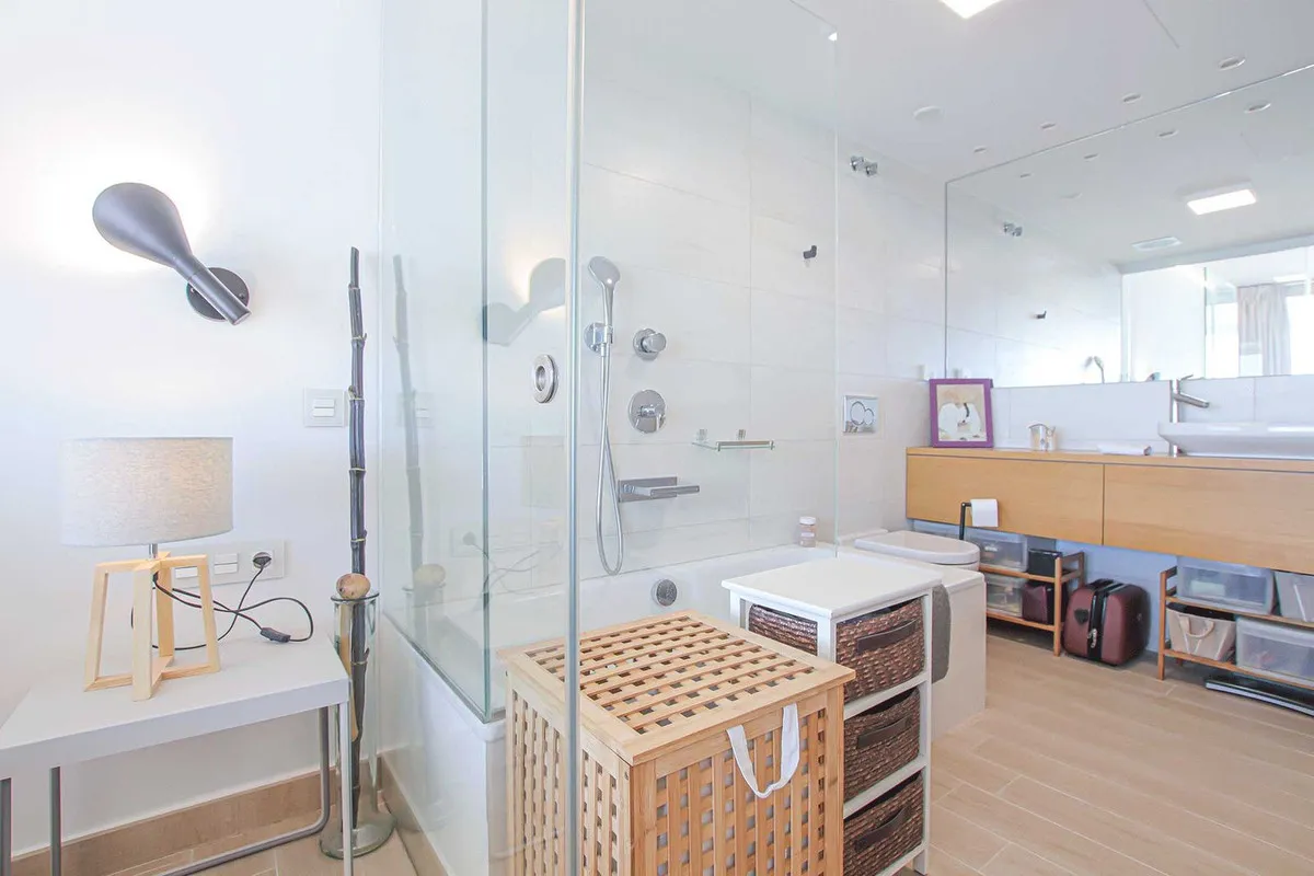 4fa4a534-c0b4-46d9-999e-e3d344fb8df6