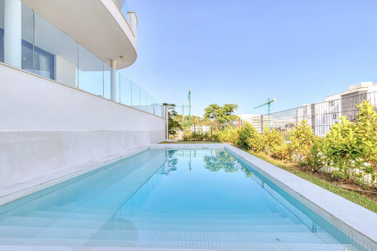 12a126d7-b3c3-4765-9a1f-3d265ac7e6a8