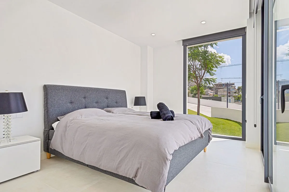 fb3a380f-db12-4e04-80a9-18226d20caed