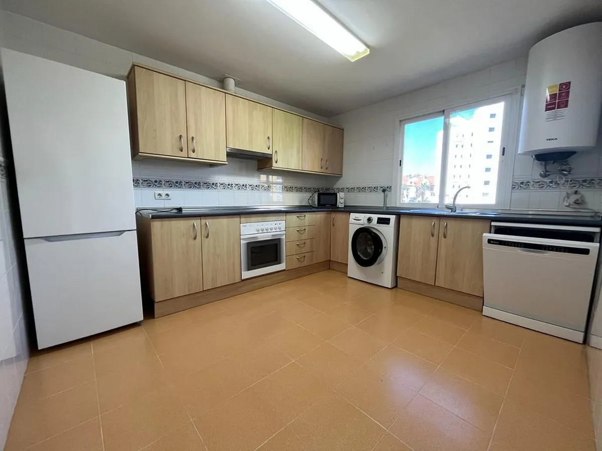 7941cab0-f4f8-4aee-a8a2-736d49f48629