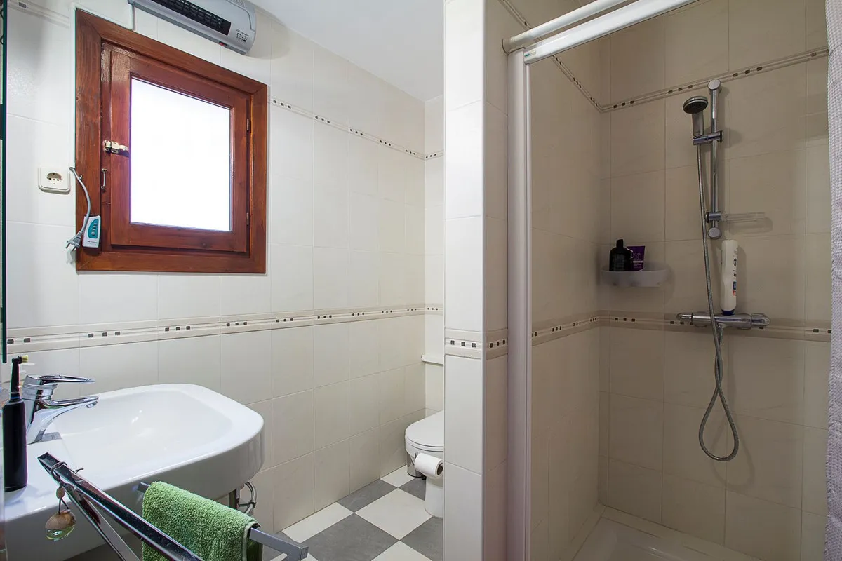 6266a75f-2c8c-4ff3-a5ac-86d242bc58f2