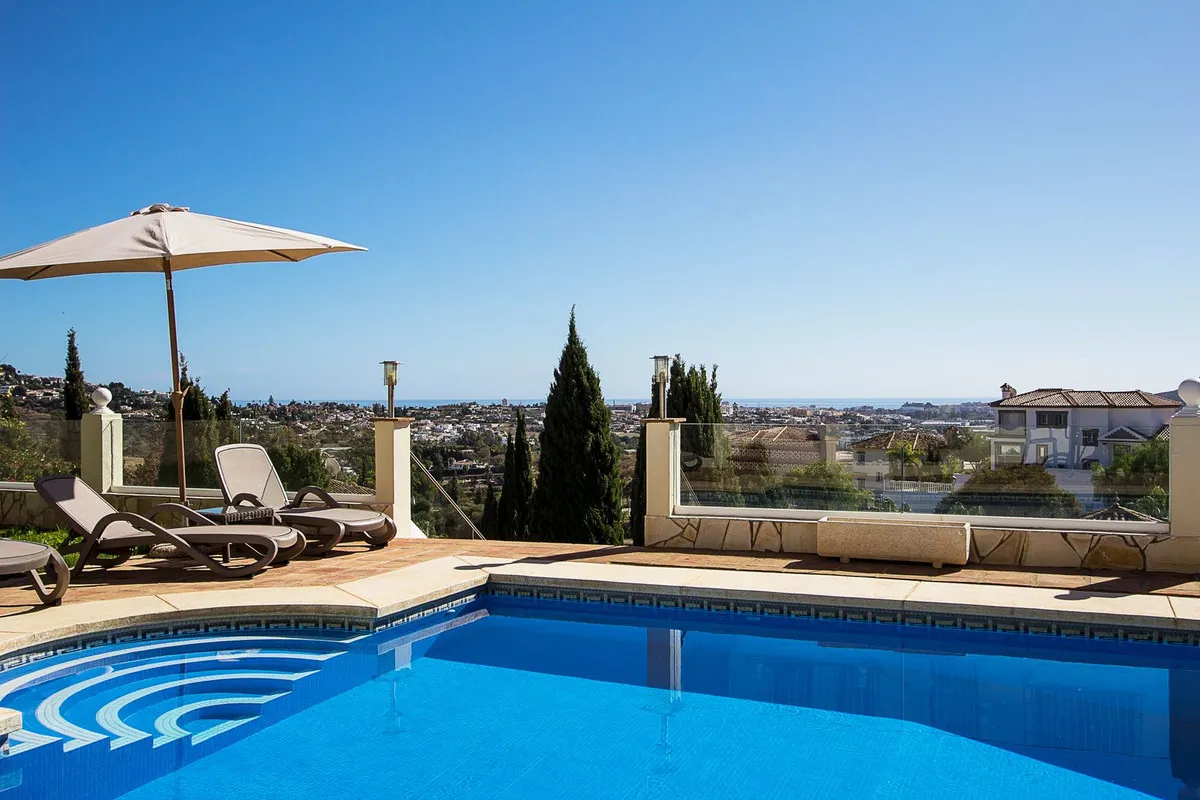 e99dd09a-6cee-4b2d-b4c5-a73cd416c031