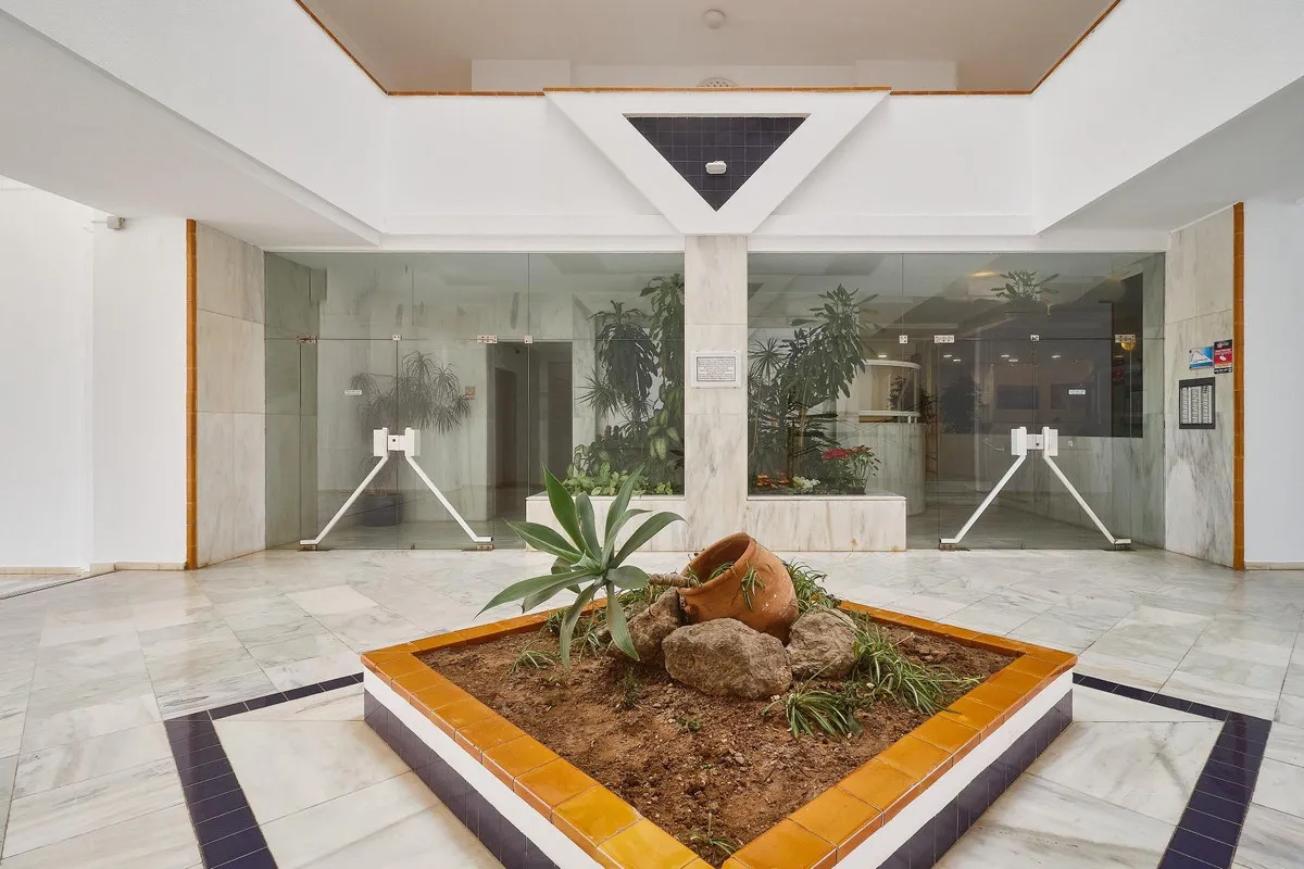 0ca7ac34-53e8-4a55-9145-d4292d1076ca