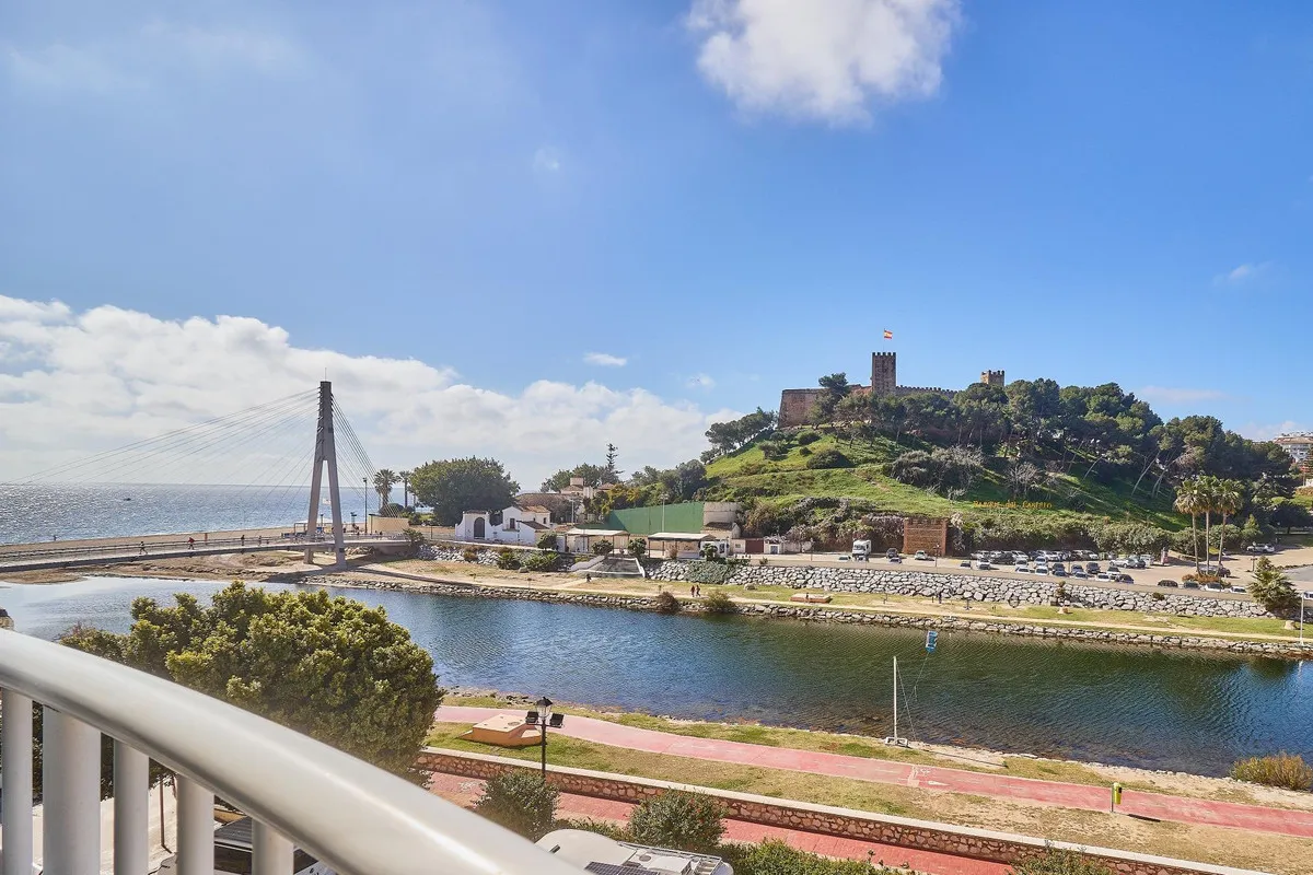 57599674-c3c8-4bc6-95a3-09c3be250179