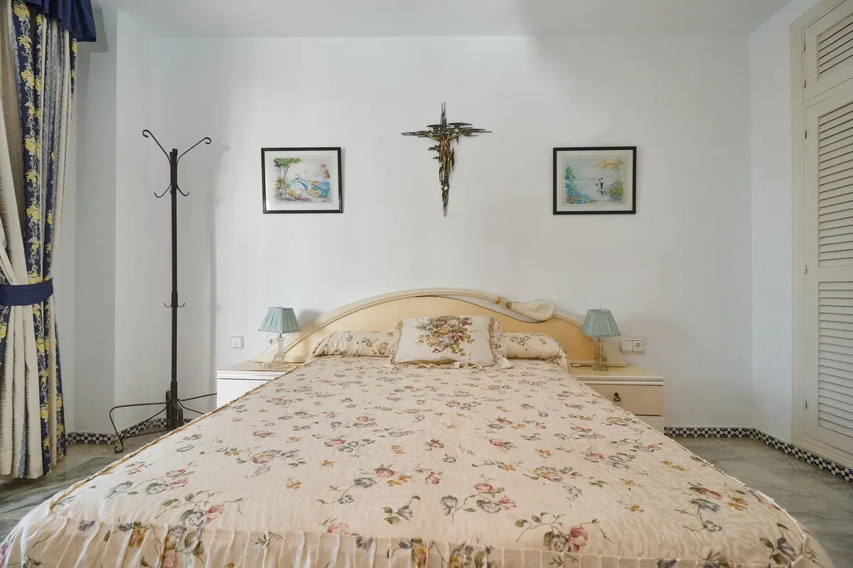 63563871-769d-45d0-a09e-9bcdce0b0aa4