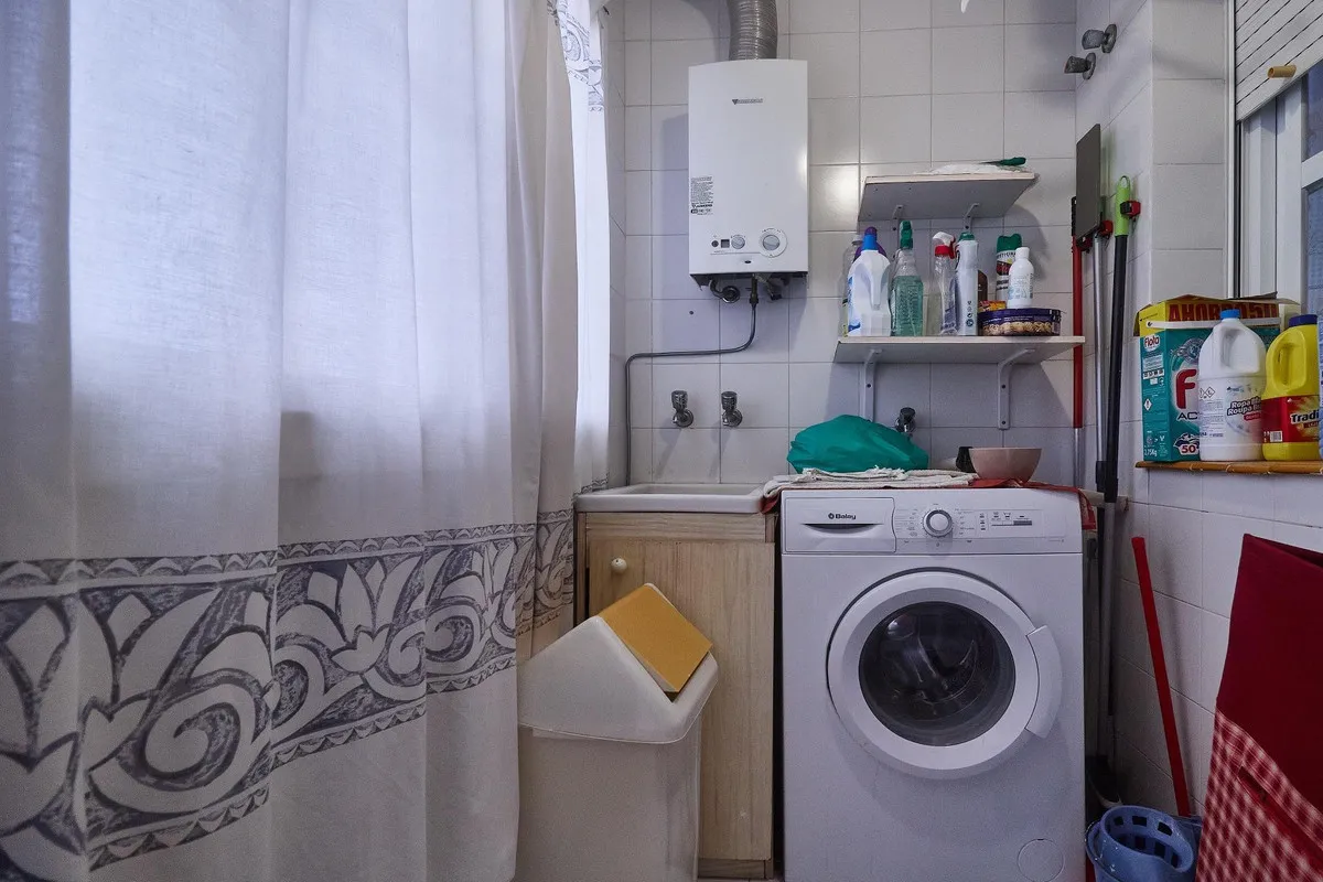 e6efe4ec-40ef-422a-9234-9371b1669bc8