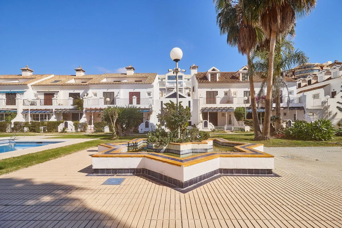 e80451ce-4ff7-42ae-8c13-72cfe7f9049f