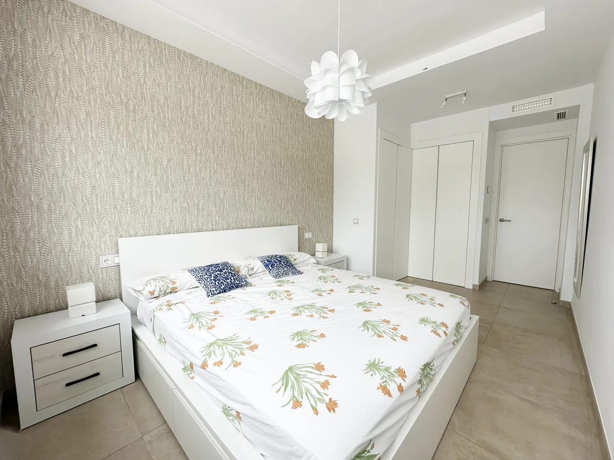 4909e051-78df-44b3-b1b3-5d98506af35d