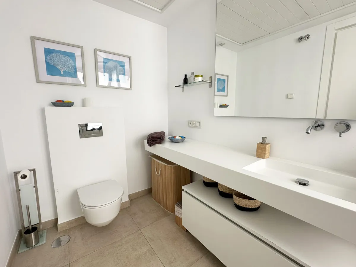 8ccf66a8-23f6-4e5f-a13c-94ba4519c04c