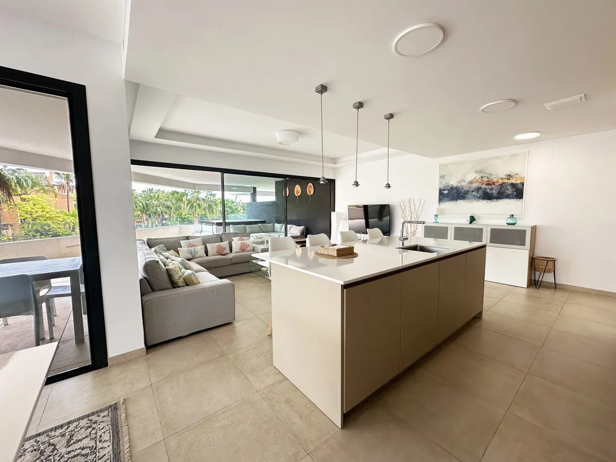 984f772d-0f14-4a7a-874b-5e38f9d30606