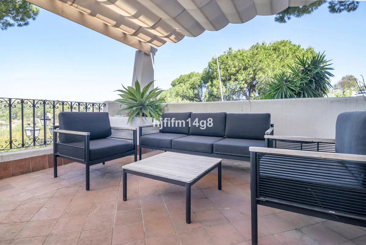 00276360-cc87-456c-8af7-04bf577c5c44