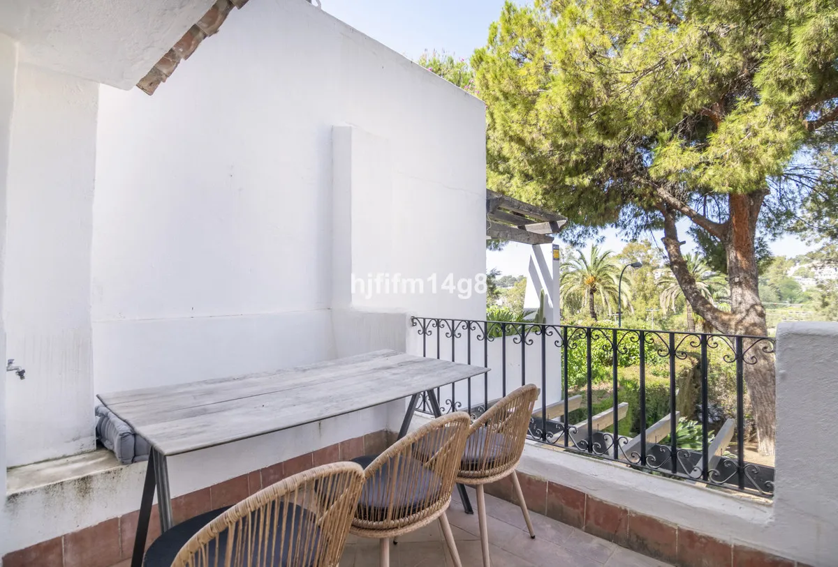 1073ea44-feaa-4e75-86b5-2178b9646455