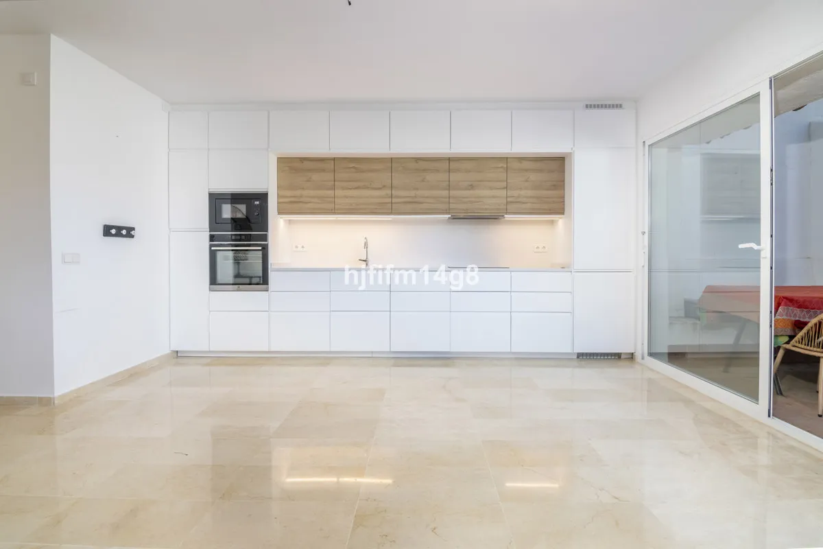 901c219e-64b3-42de-a05e-48f130348032