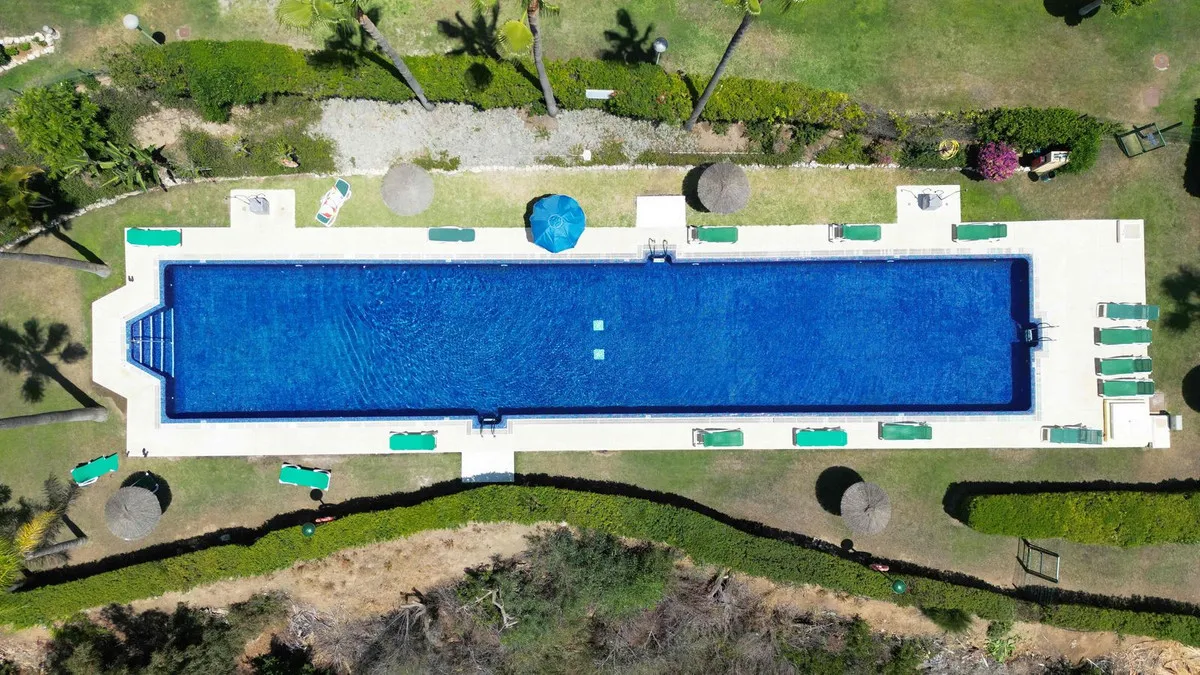 5ad20301-fe92-44d9-85a4-9485530e2547