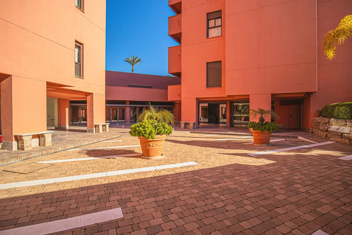 adca43c2-2380-4bd7-a3d1-b96b01db5830