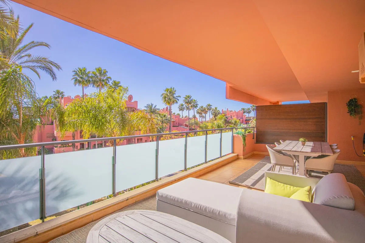 da4cc6f6-a15a-47bf-adb7-70976d8d4620