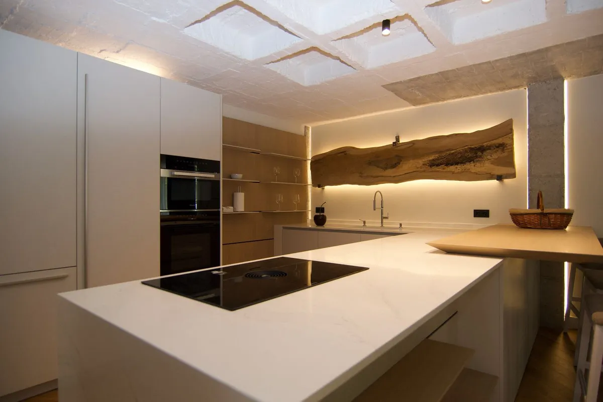 7a405ecf-474b-4bcd-b9b7-c4a669af7d21