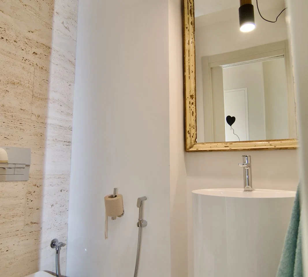 ce07b30a-0fcc-49cc-b94c-2a7bb7520e32