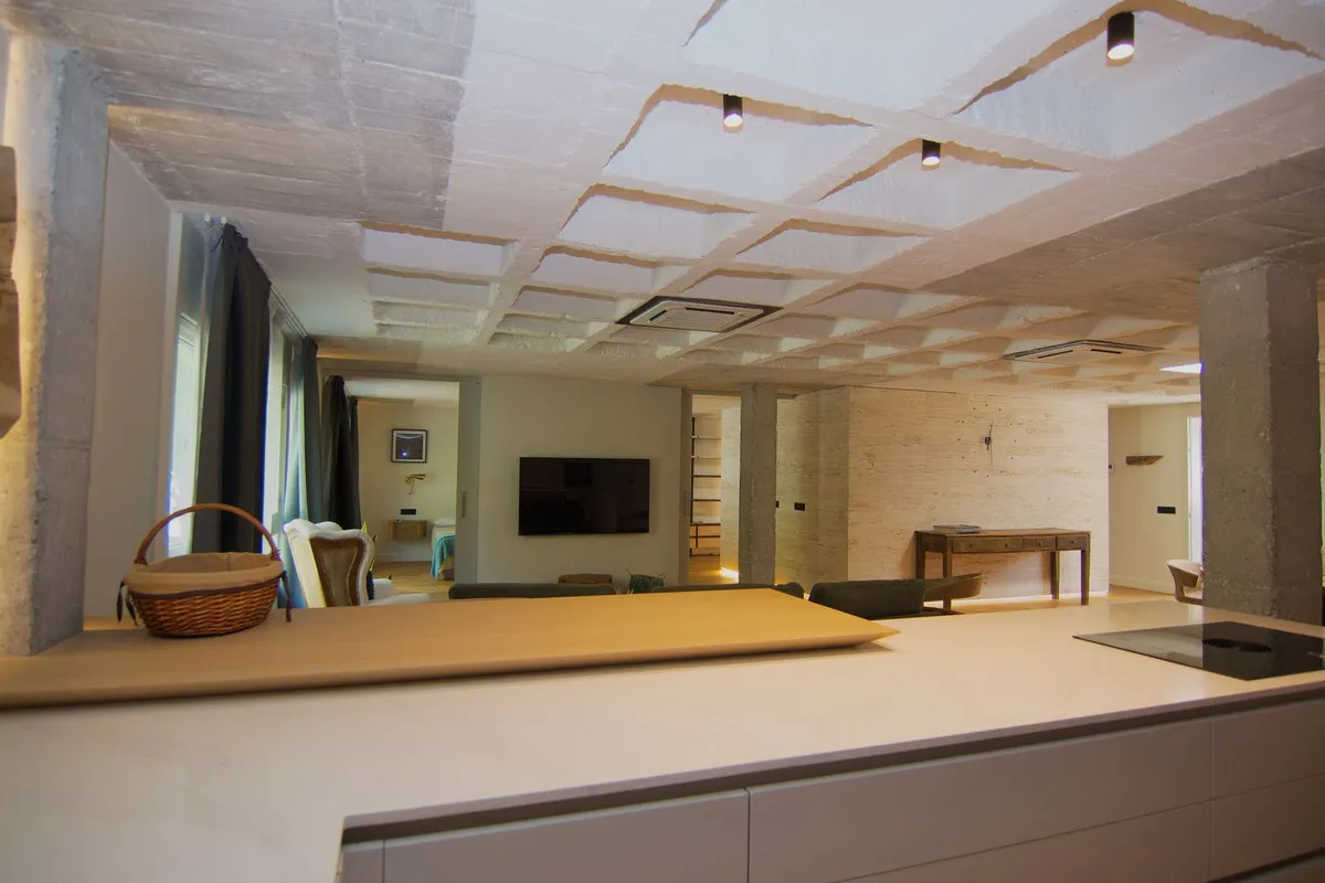 e475f1c7-ffd3-48bd-97d8-994b8dadadf6