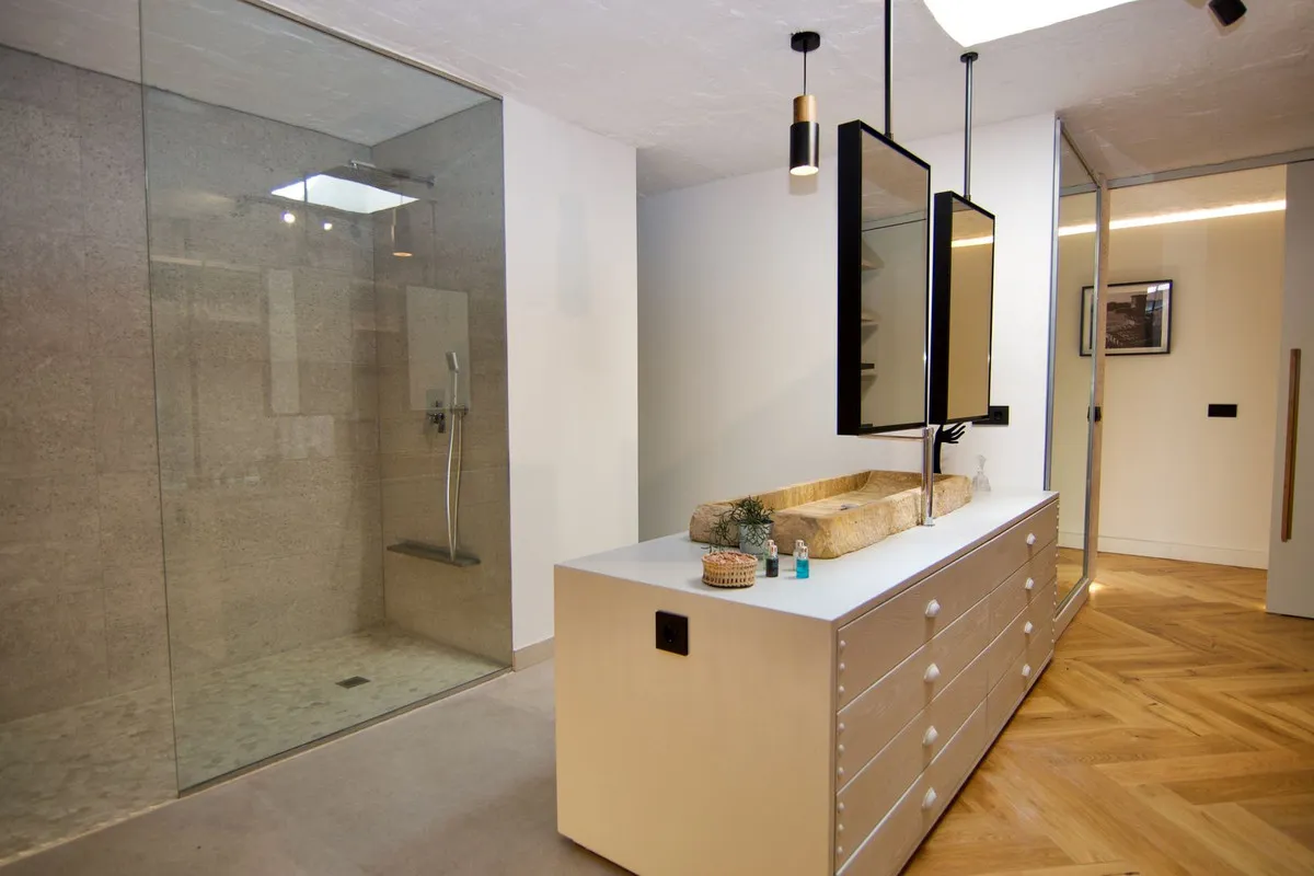 bee9620f-6618-421d-a75b-981c546ec7a6