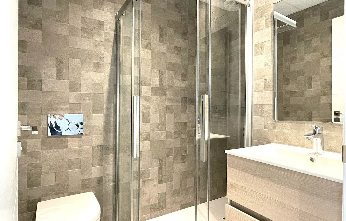 2ac74189-56c3-4570-a4e7-383409b479ac