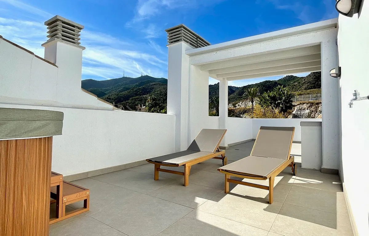 81a4ddf8-7767-4522-beda-2976ef85e39c