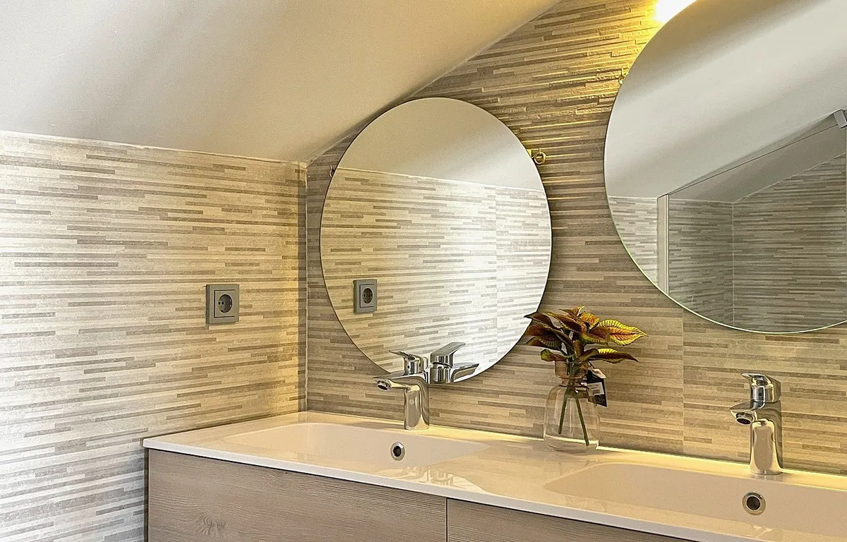 c4a20704-eb9b-4573-ac72-cfe0c2723879