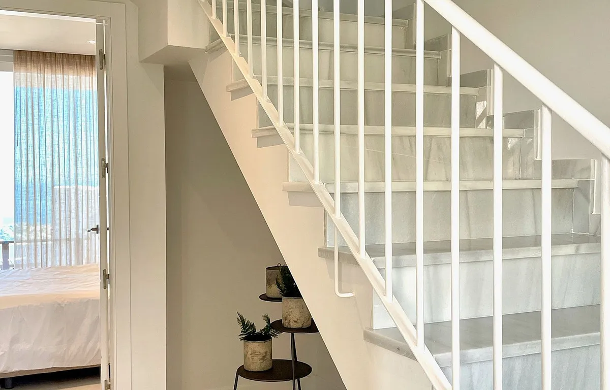 f6d7ad5a-b6b3-4844-8fa7-7cd8facc8c61