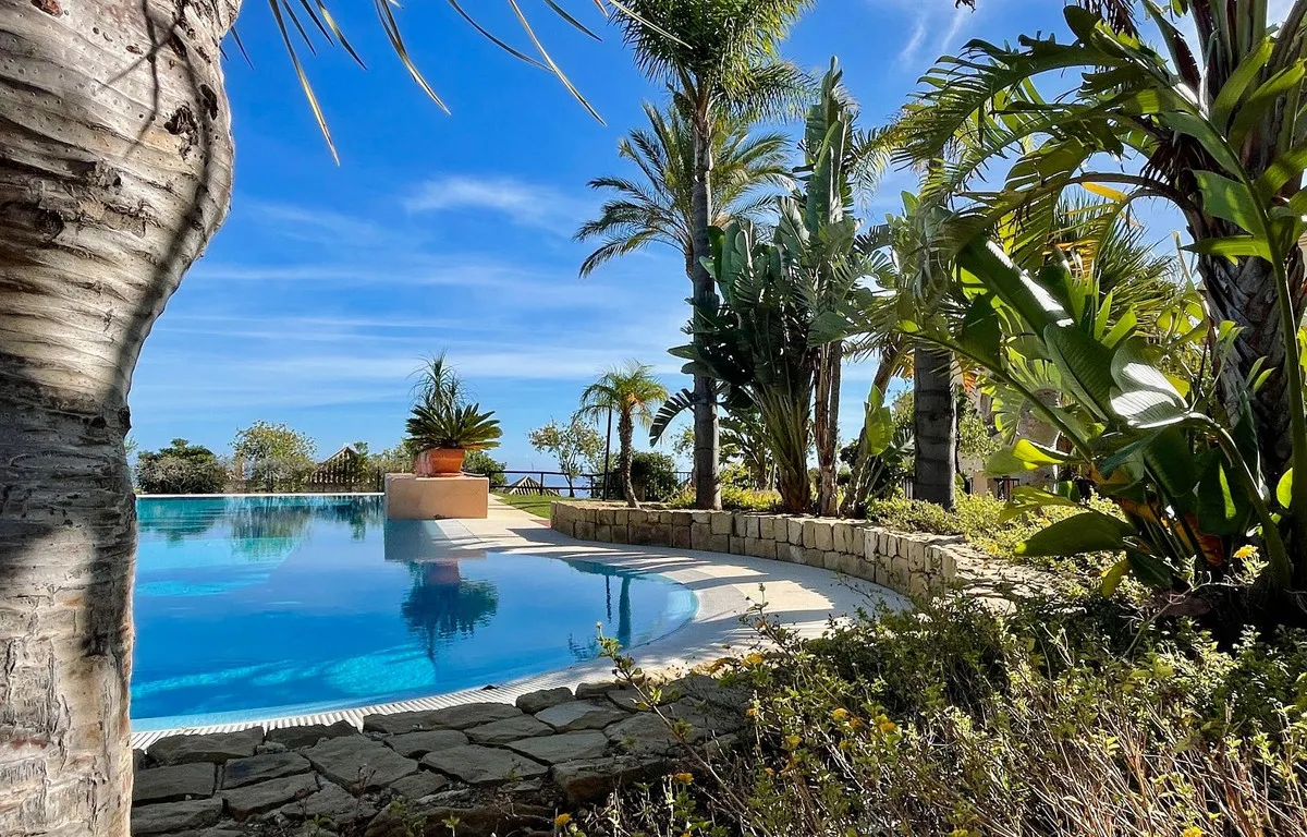 f7f85727-9795-4ac8-be4e-e39ee68b3ad5