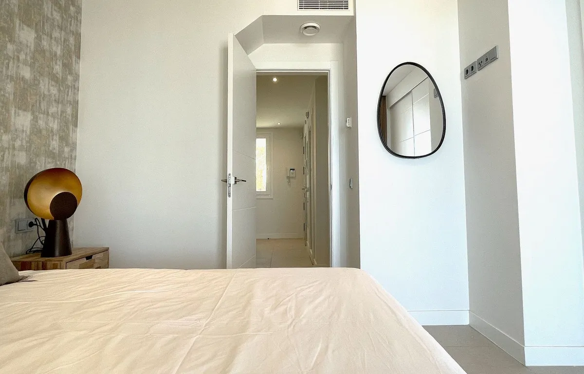 f8a50848-8453-4d43-a644-922cd361542c