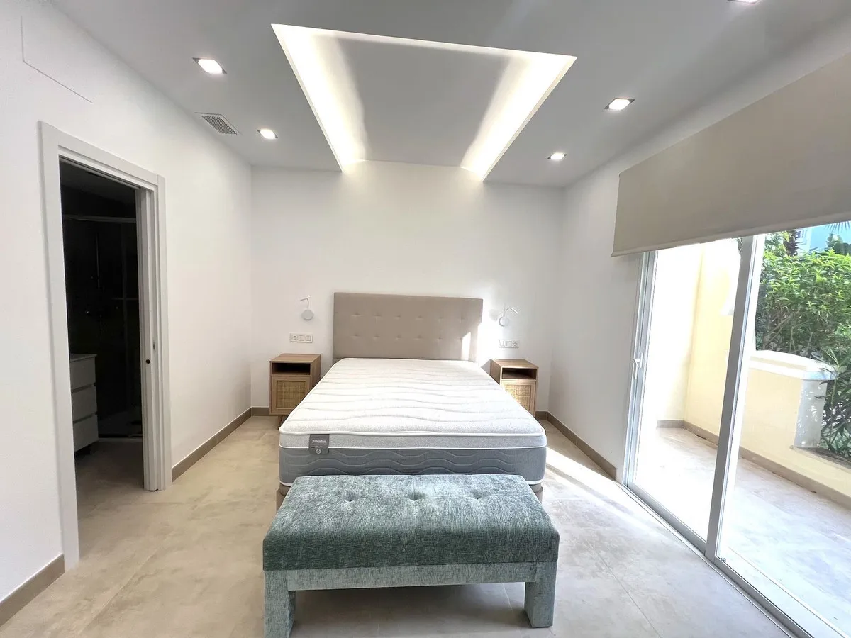 ec50a3b0-c850-428c-9a40-e79753ceca48