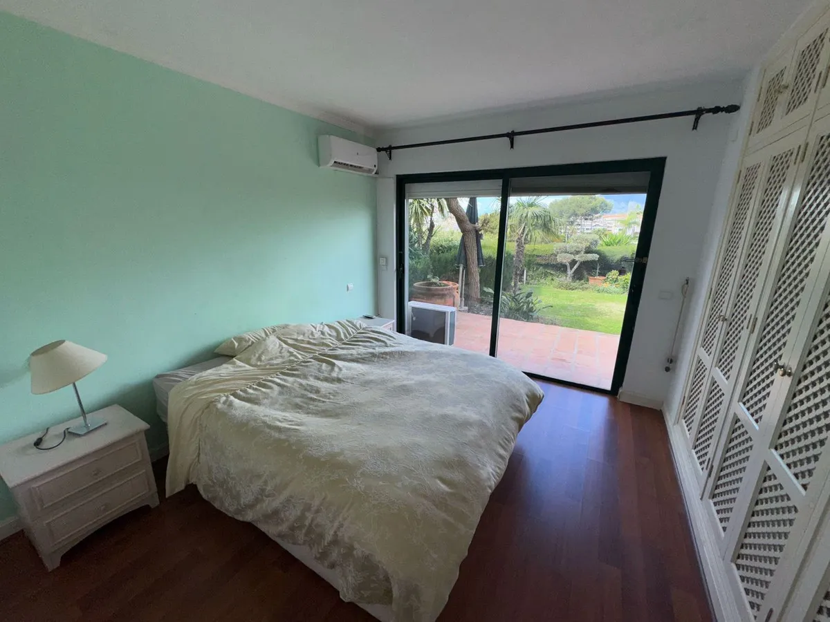 c39594b6-7884-4268-bab1-317c819b60da