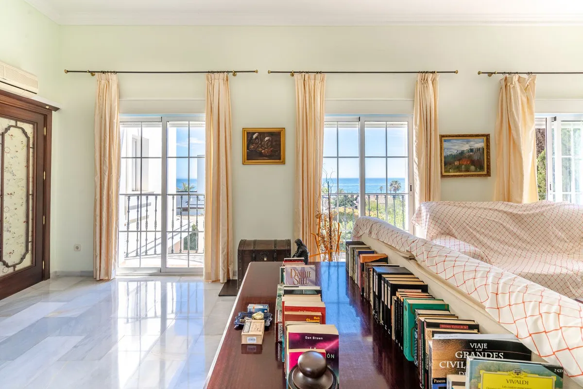 0819c1e9-d064-44d8-809a-151f152e5e42