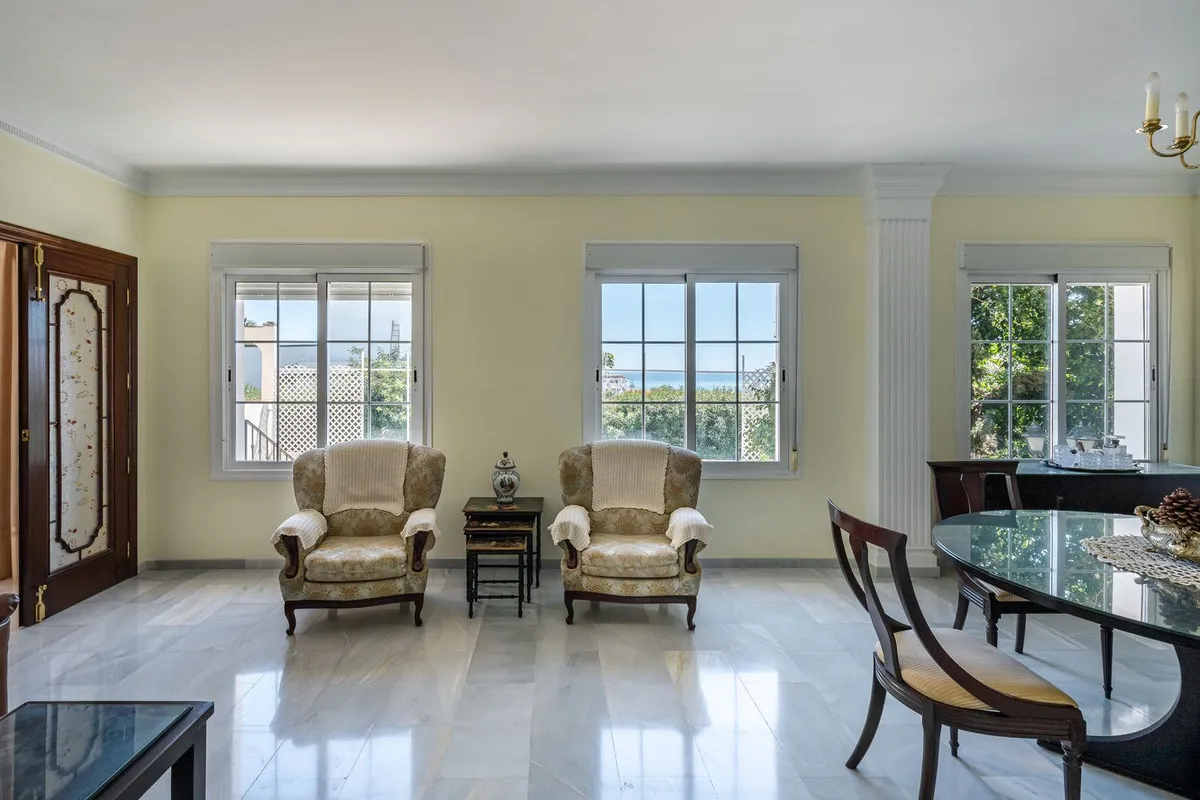 0aabb165-f29d-4c2c-8cae-68c5f76f06fa