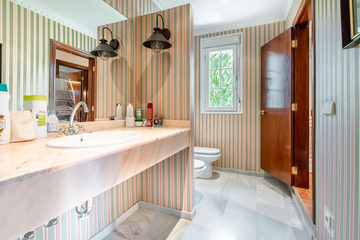 b3b461fc-d8ae-49d7-9e65-c142d3068347