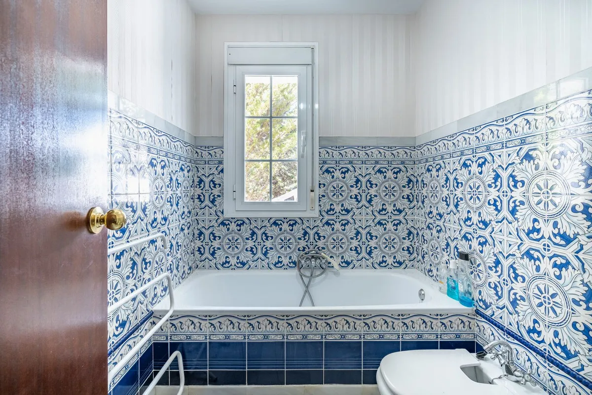 c03a011d-956a-49b9-92b3-ef7e07c7e1c8