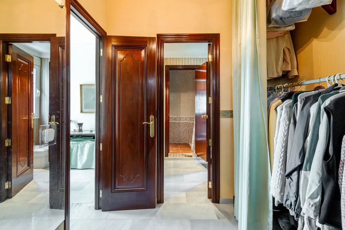 c223417e-78fc-4c26-b287-c6f771a9cb47