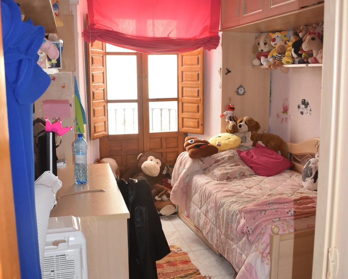 b01aa7fe-c720-4da3-ae2e-ff7aee9d1fdd