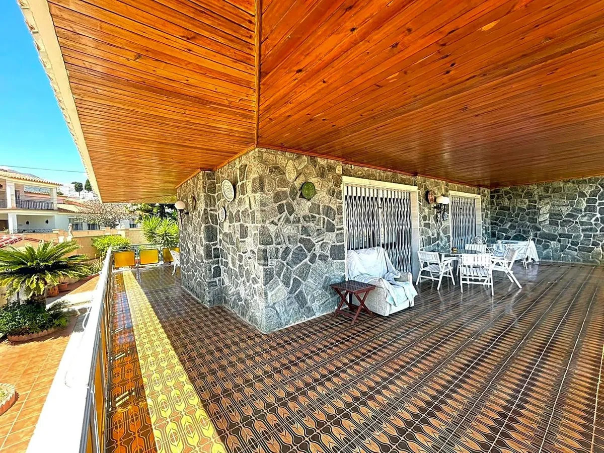 95f78f80-4438-4925-8dfe-8325b7a92bc0