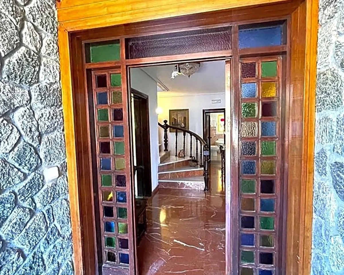 c09089ec-2b1b-411c-9fb7-dc25a5203e1e