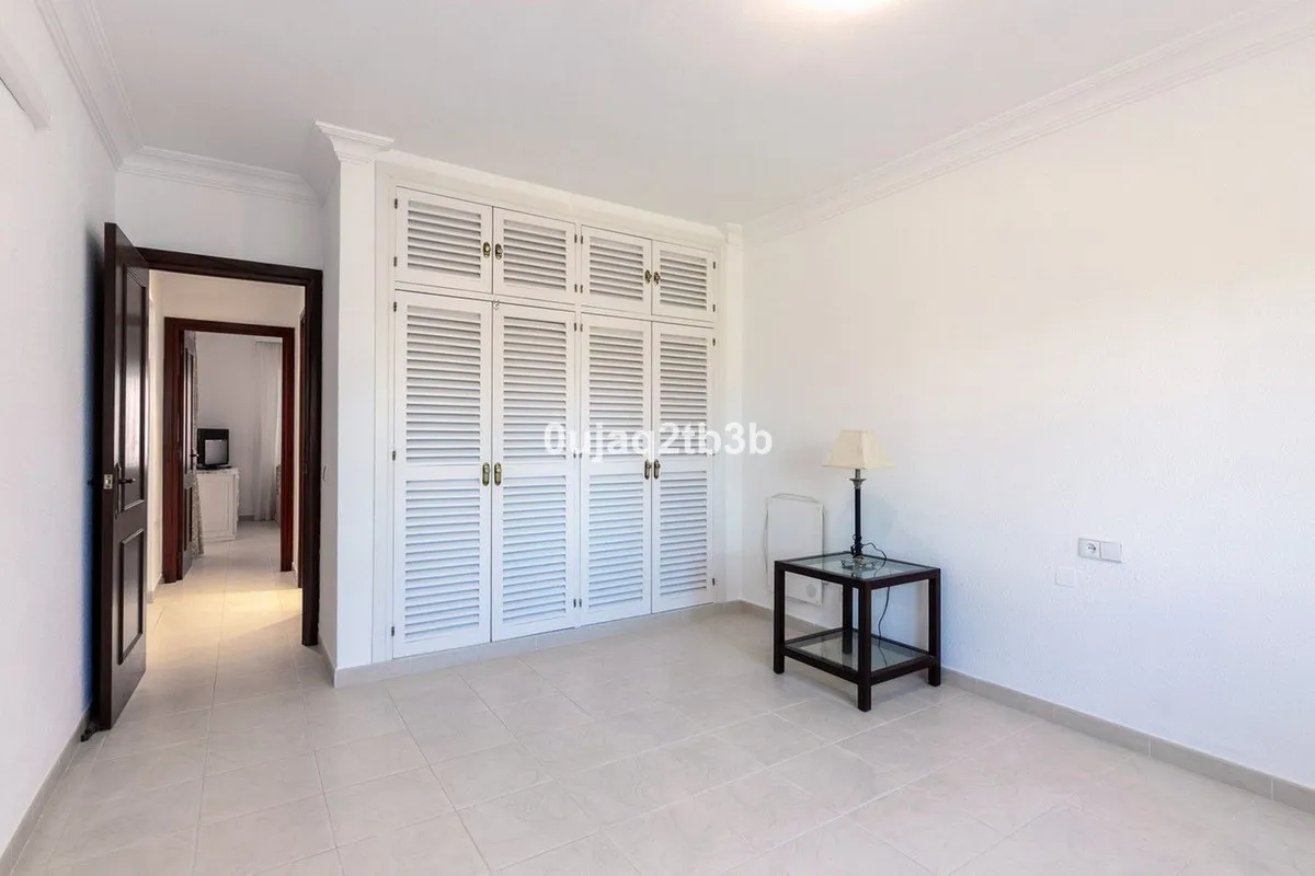 b91314bf-cc92-43df-bde3-301f8f193f7c