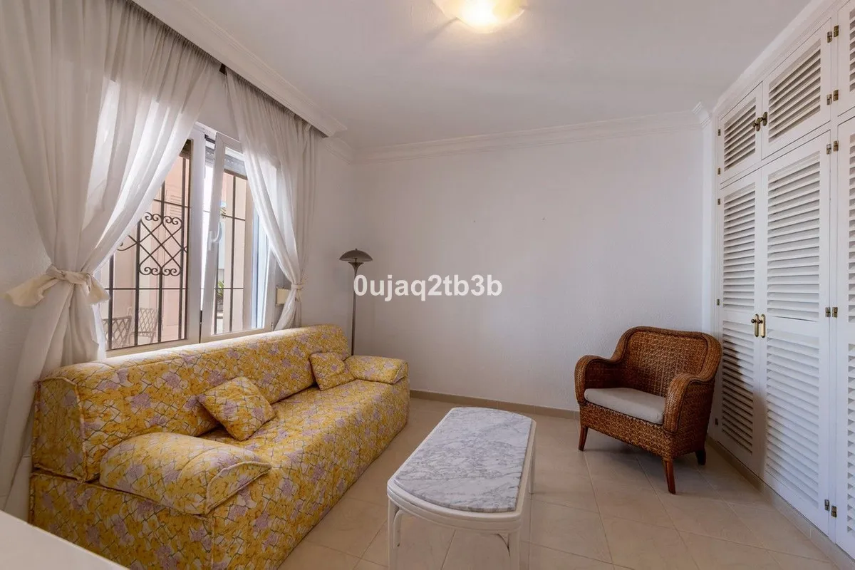 eb3a3c32-adec-42b5-afc8-2a6acab07155